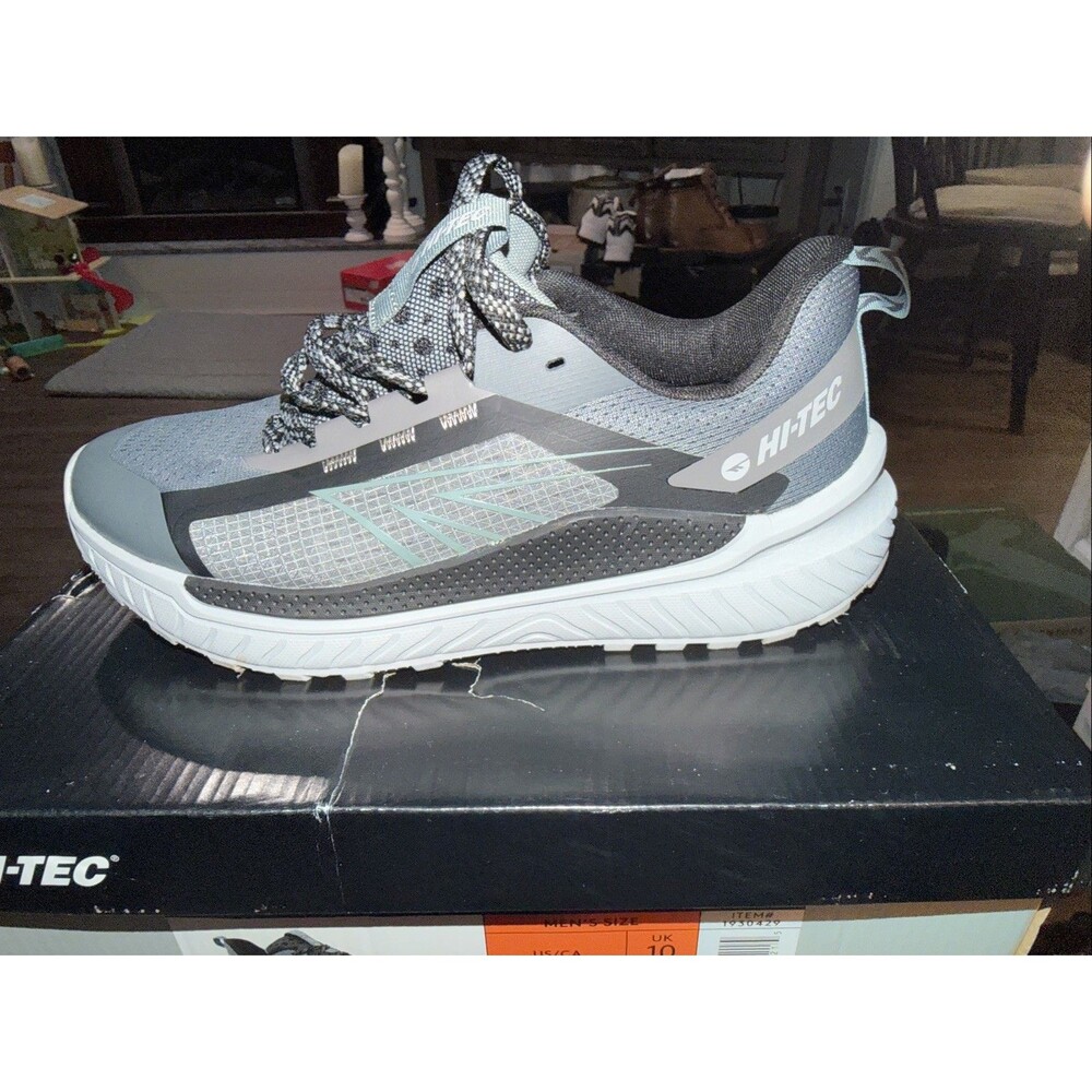Hi-Tec Castle Rock/Black/ Microchip Hiking Shoes, Men’s Size 10.5